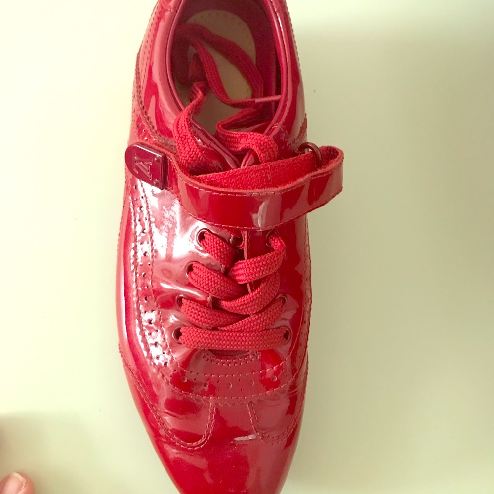 Louis Vuitton sneakers/ shoes .